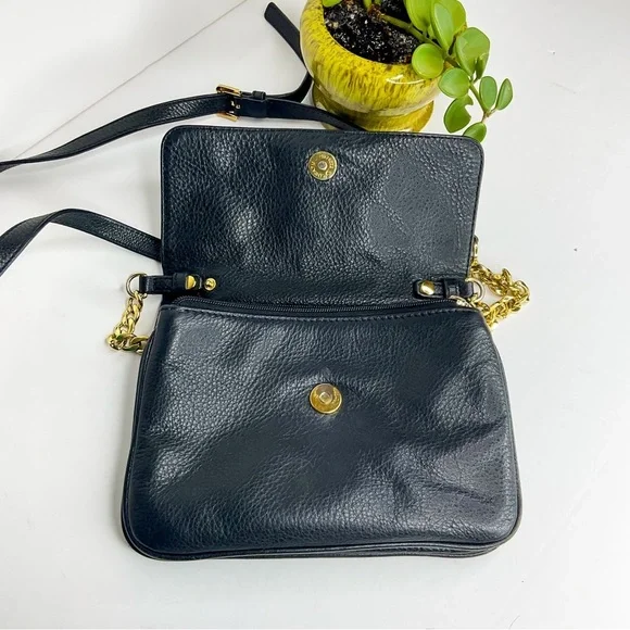 MICHAEL KORS Black Leather Crossbody Bag with Gold Logo - Picture 6 of 8